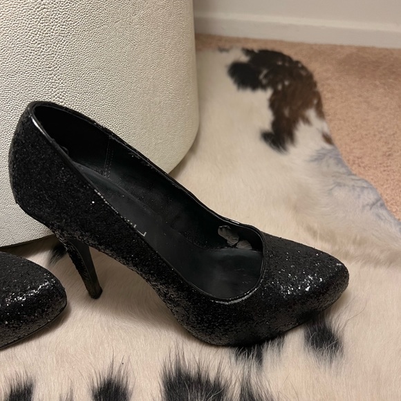 Michael Black Glitter triangle point toe heels - Picture 6 of 11